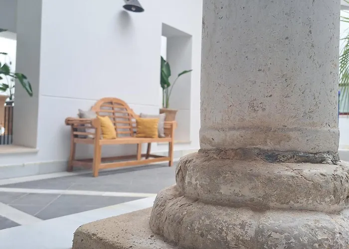 Apartamentos Sherry Center